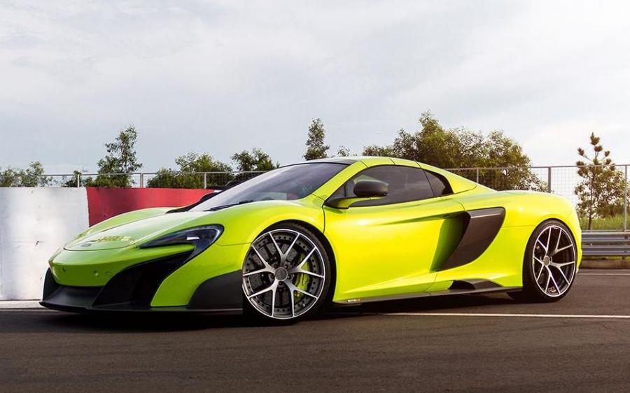 McLaren 675LT on PUR Wheels (4OUR.M2) '2018